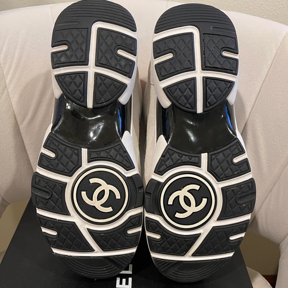 Chanel 18P Sneakers w/ Neon Pink lining - Picture 5 of 10